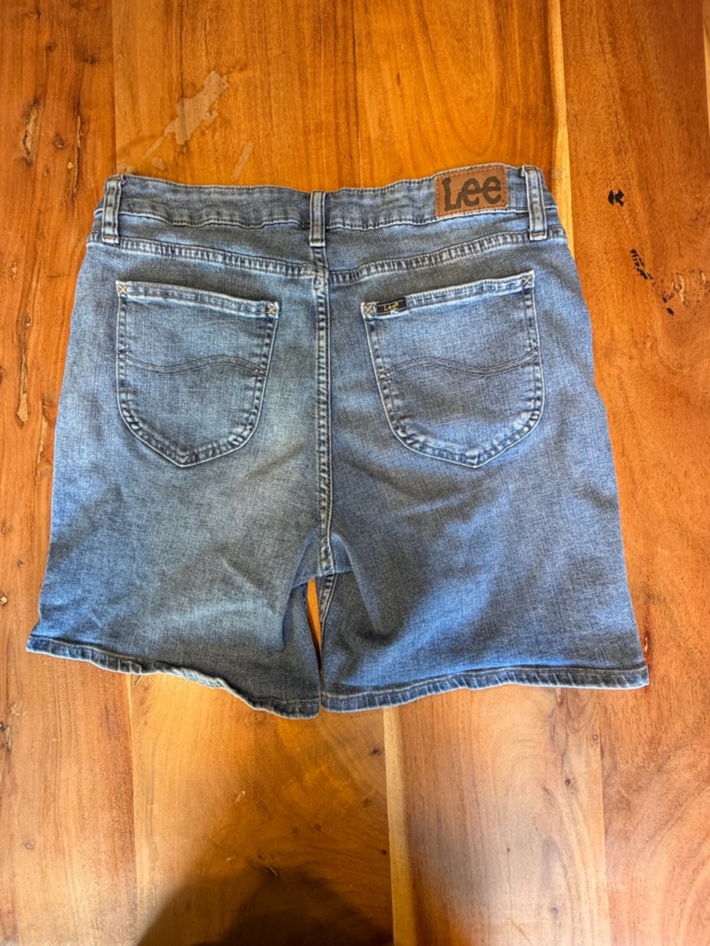 Lee 2010’s Casual Denim Mid Rise Shorts Blue Size 14 (VGUC)